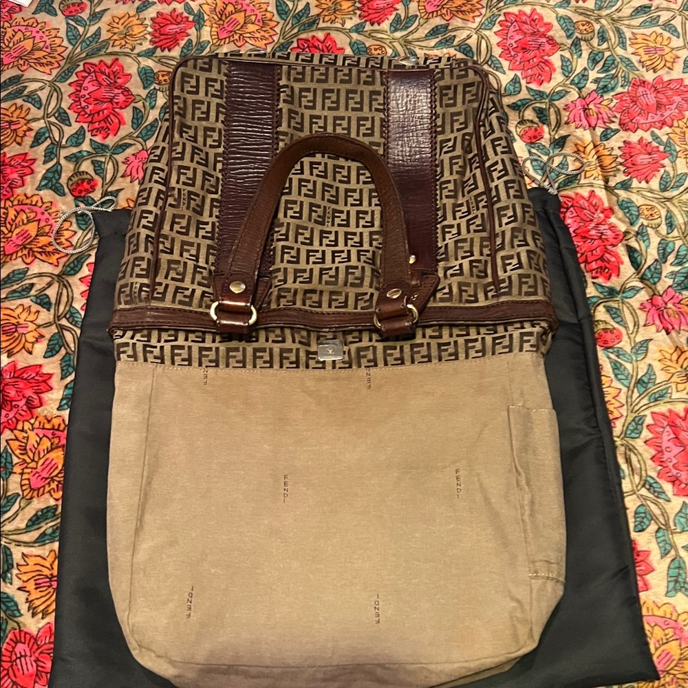Beautiful Vintage Fendi Dark Brown Monogram Shoulder Bag💗 - Picture 8 of 17